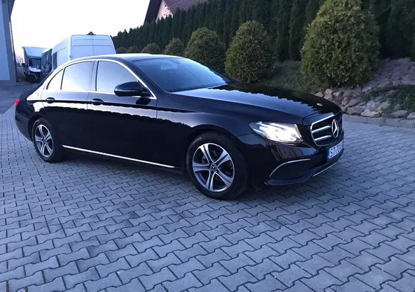 małopolskie Mercedes-Benz Klasa E cena 119000 przebieg: 60315, rok produkcji 2019 z Przemyśl